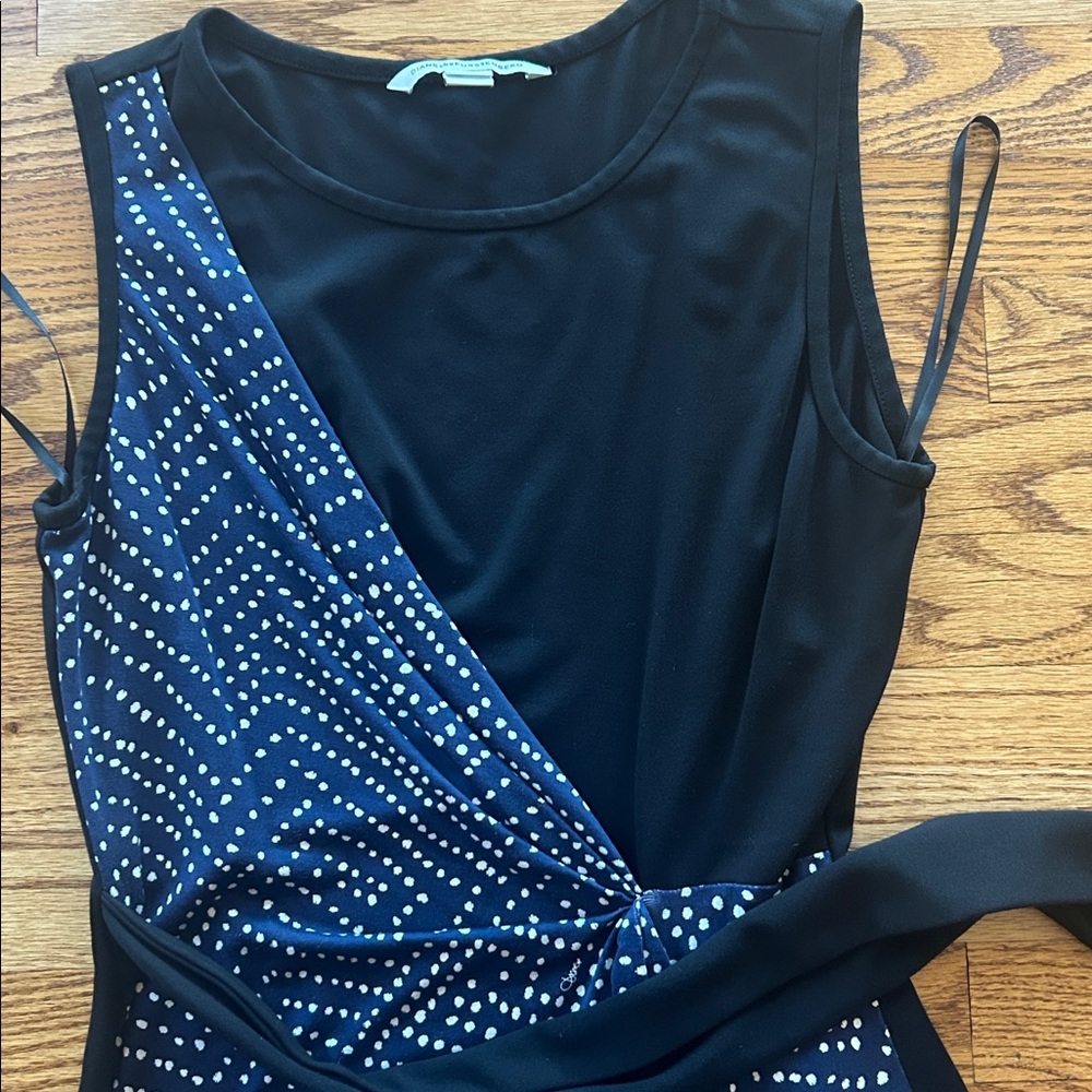 Diane Von Furstenberg Black and Blue Polka Dot Dress Size 6 - Picture 3 of 10